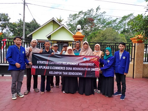 Tim Pengabdian Masyarakat Departemen Matematika FMIPA UM; Kembangkan E-Commerce Pertanian Bendosewu