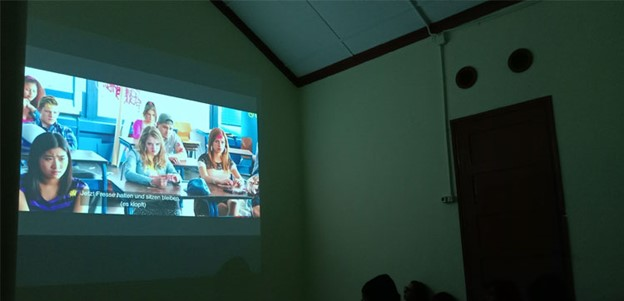 Untuk Mengurangi Kepenatan Kuliah, Departemen Bahasa Jerman Mengadakan Pemutaran Film Jerman bagi Mahasiswa