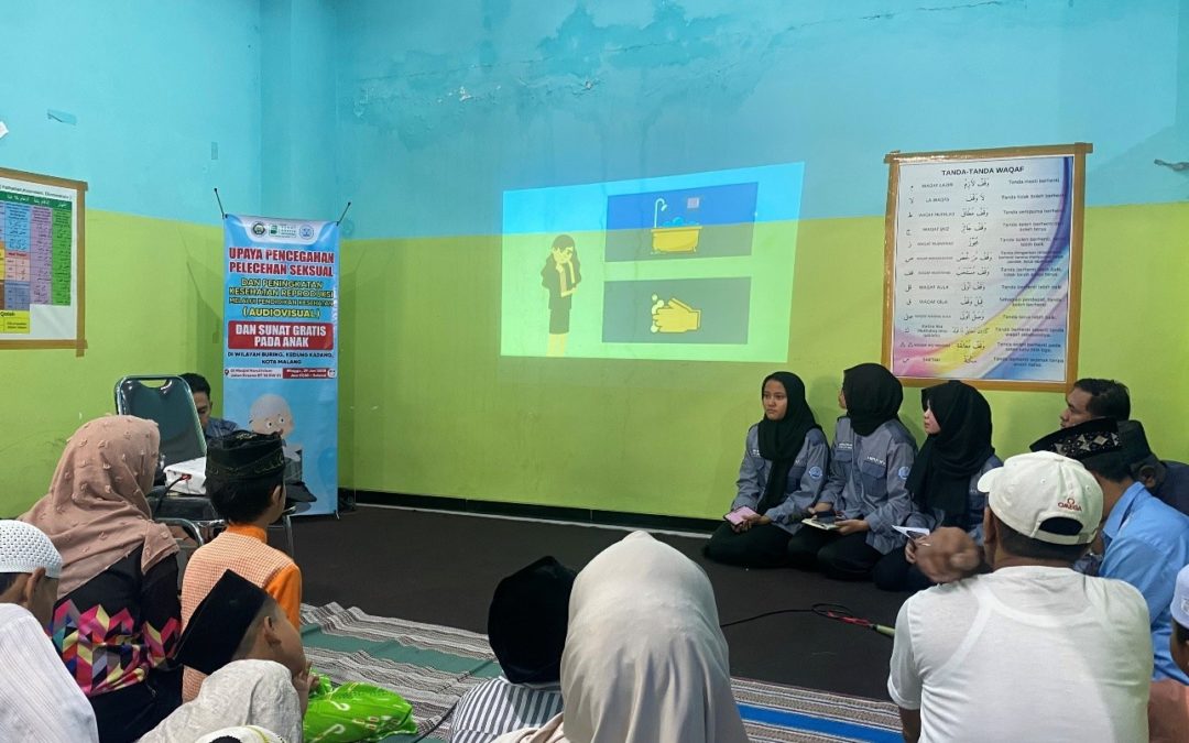 Tim Abdimas Keperawatan FK UM Edukasi Kesehatan Reproduksi, Pencegahan Pelecehan Seksual, dan Khitan Massal, Dukung Capaian SDGs 3 dan 5