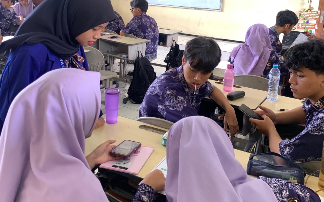 Sinergi Mahasiswa UM: Warnai Kelas dan Karakter di SMA Negeri 9 Malang