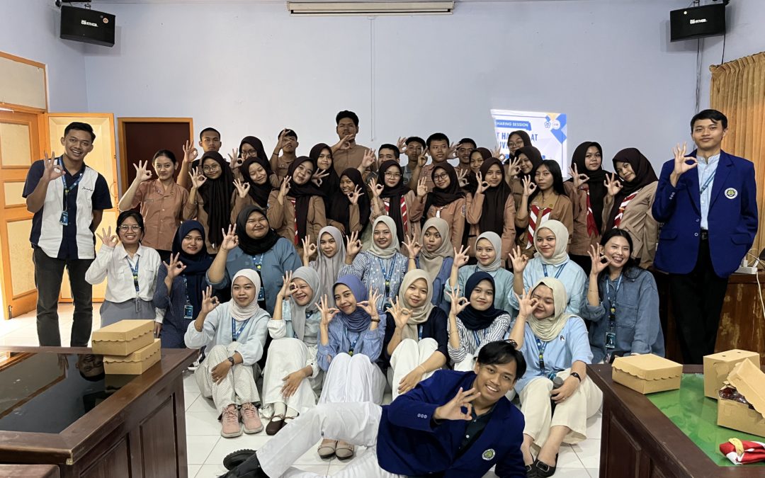Intip Dunia Perkuliahan: Siswa SMAN 3 Kediri Antusias Ikuti Sharing Session “What Happens at University?”
