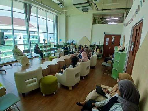 Meningkatkan Kualitas Pendidikan dengan Diskusi Akademik Penulisan Findings Riset: Upaya Mendukung SDG 4 oleh Departemen Sastra Inggris Fakultas Sastra UM