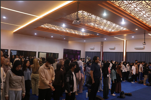 Mengintegrasikan Seni Pertunjukan dan Kesadaran Energi: Workshop Drama Dorong Produksi Kreatif Berkelanjutan