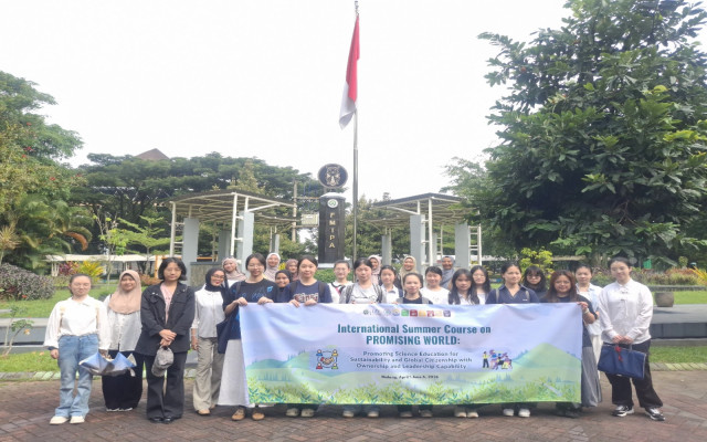 “UM Dukung Mahasiswa Asia Ikuti Summer Course Pendidikan IPA untuk Keberlanjutan SDG 4 dan 17	“