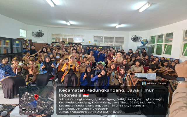 Mahasiswa Asistensi Mengajar UM Sosialisasikan Pencegahan NAPZA di SLB ABD Kedungkandang