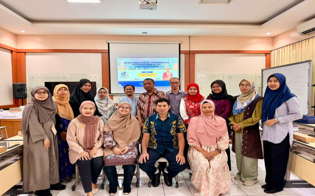 Review Kurikulum untuk Penguatan Kualitas Lulusan Departemen Pendidikan IPA UM