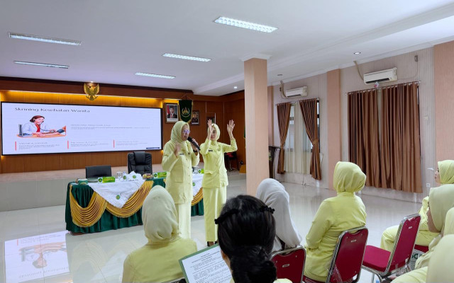 Dosen UM Berperan Aktif dalam Program Wawasan Sosial Budaya IAD Indramayu