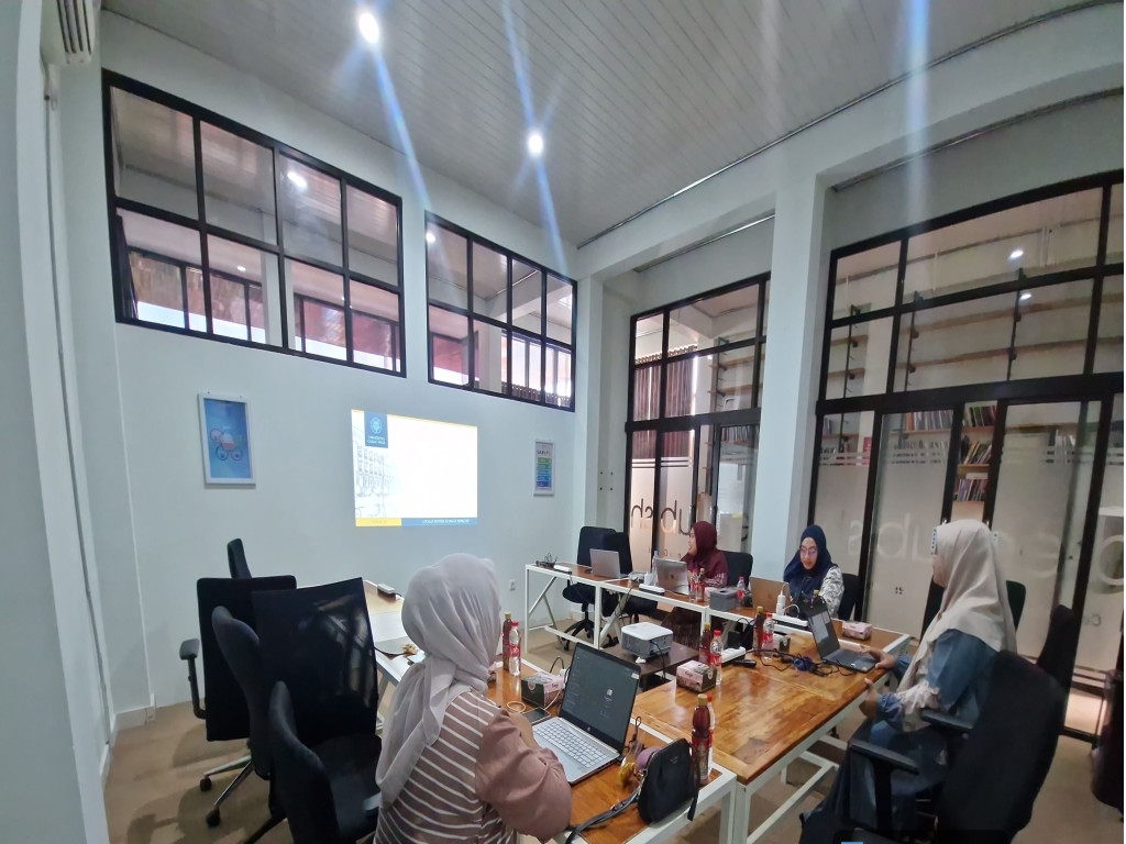 Departemen Fisika UM Perkuat Kemitraan Pendidikan Melalui Pelatihan OBE guna Mewujudkan Pendidikan Inklusif dan Standar Global